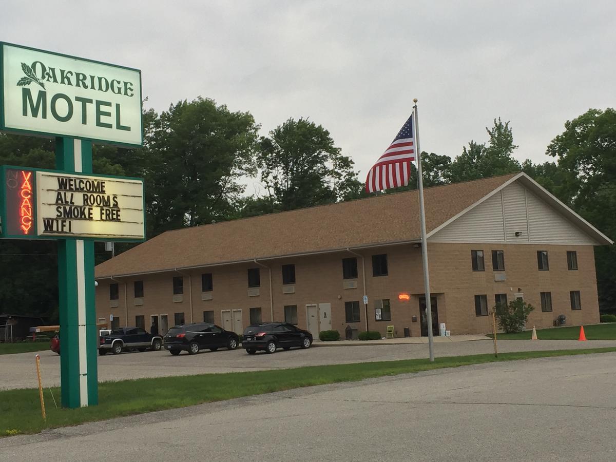 Oakridge Motel Newaygo Exterior foto