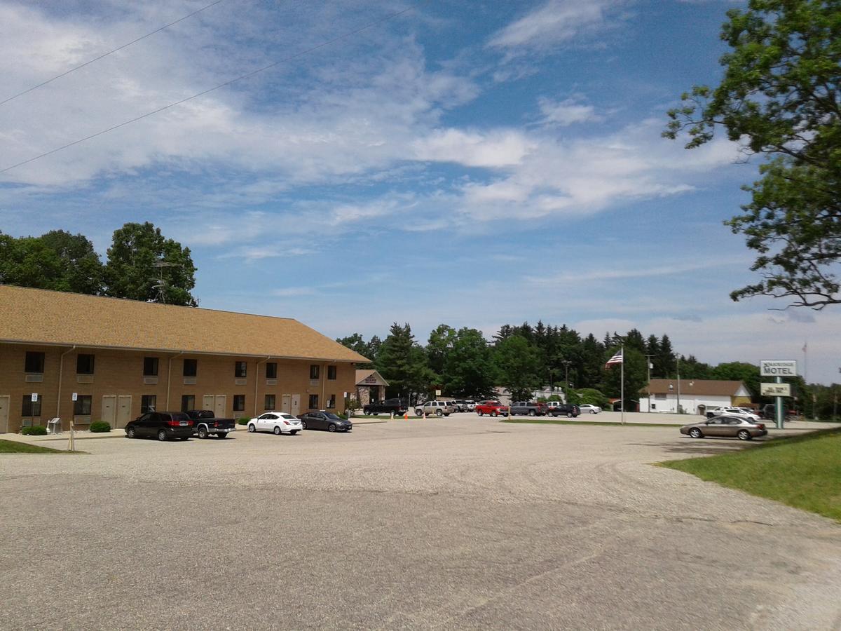 Oakridge Motel Newaygo Exterior foto